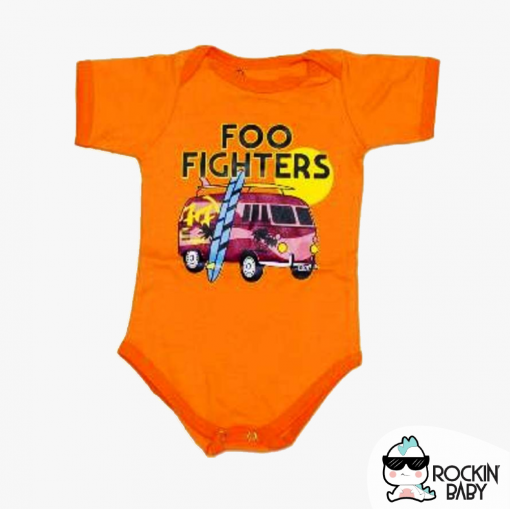 Bodie para bebe con diseño de foo fighters